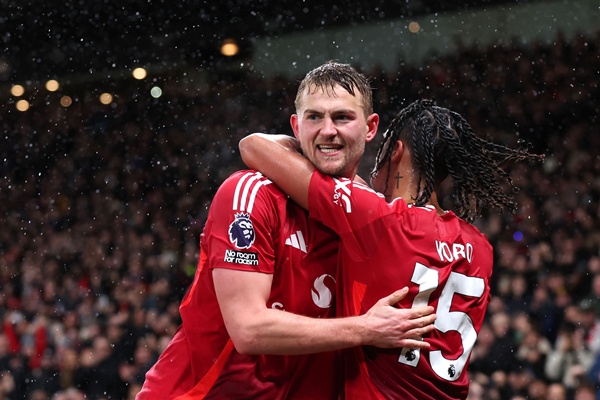 Manchester United: De Ligt dẫn dắt hàng thủ trẻ hướng đến tương lai rực rỡ