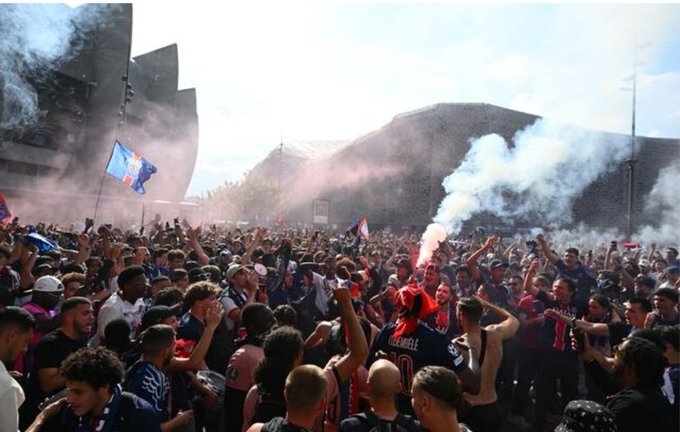 PSG đăng quang Club World Cup: Niềm vui chiến thắng giữa sự trầm lắng ở Paris